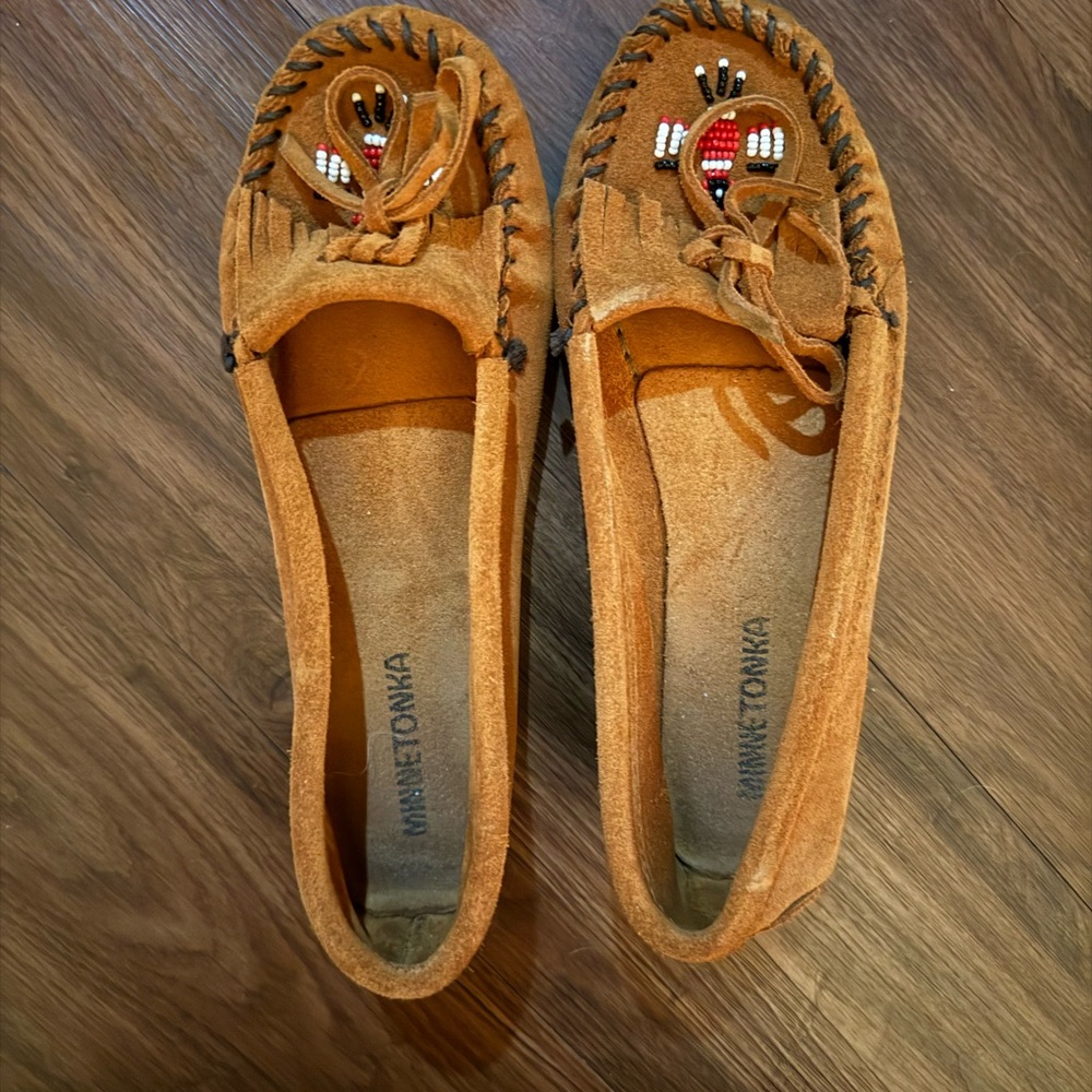 Minnetonka Beaded Moccasins